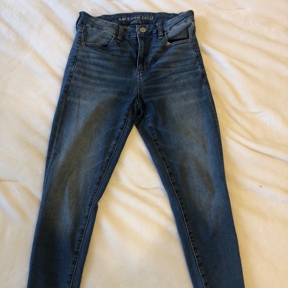 American Eagle Curvy High RISE Jeans size 6 XShort